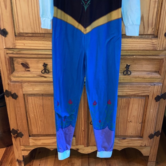 Women Disney Rapunzel 1 piece hooded pajamas - size S - Picture 4 of 8